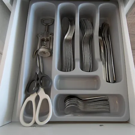 Tolstov - 3 - Balcony - Kitchen - Washing Machine - Next To Cologne Lejlighed Frechen