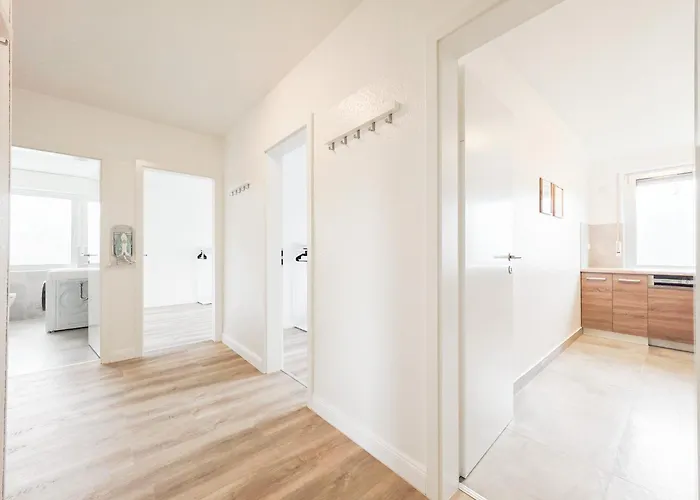 Tolstov - 3 - Balcony - Kitchen - Washing Machine - Next To Cologne Appartement Frechen