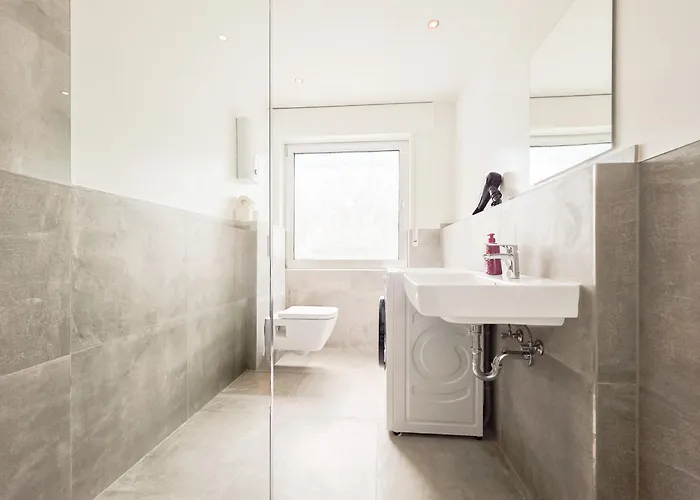 Appartement Tolstov - 3 - Balcony - Kitchen - Washing Machine - Next To Cologne